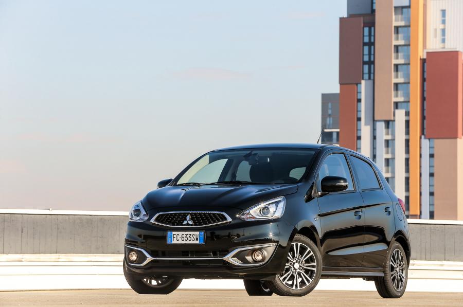  Mitsubishi Space Star 2016 года  (EU) (фото 8 из 45)